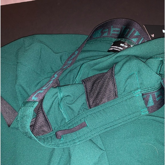 UA 8 in shorts - Picture 11 of 12